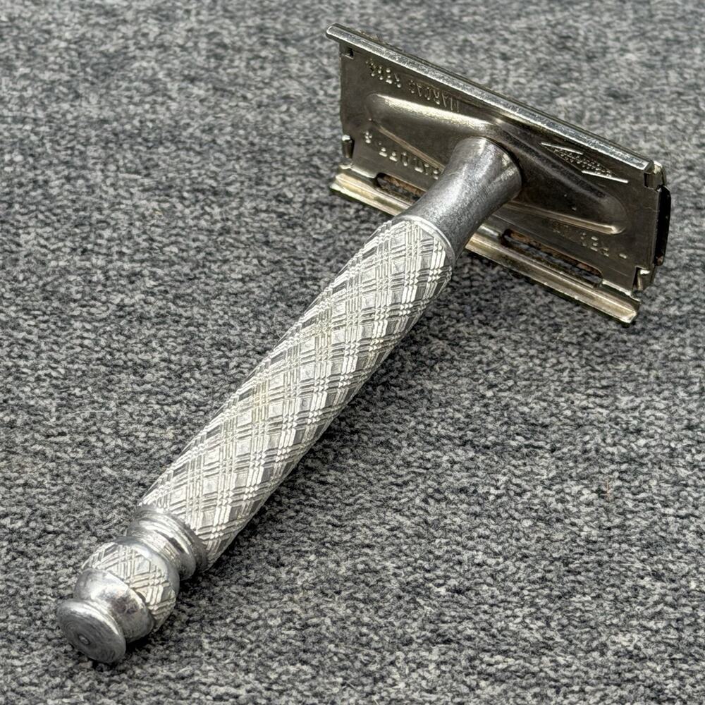 Vintage Gillette Tech Spiral Handle Safety Razor DE Shaving Vanity Decor